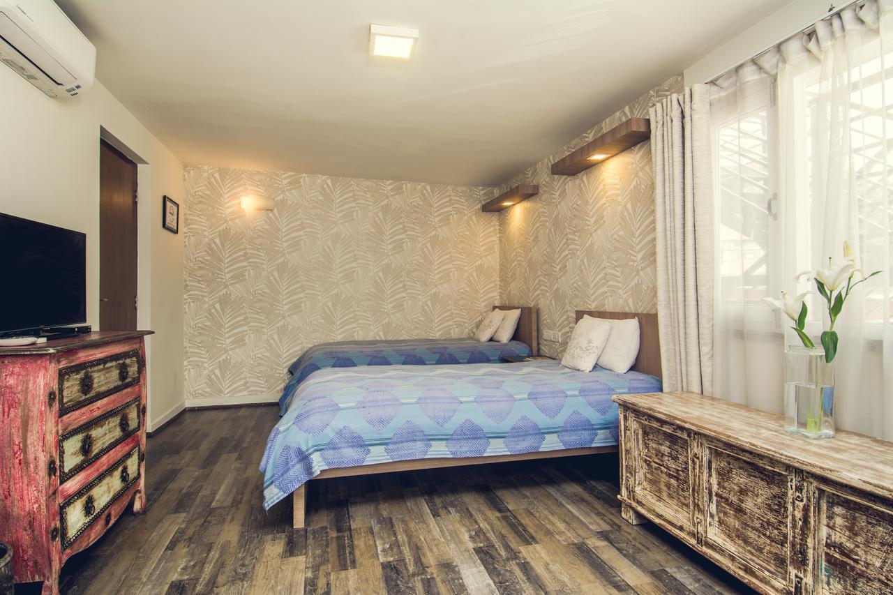 Piano B&B Lalitpur Extérieur photo